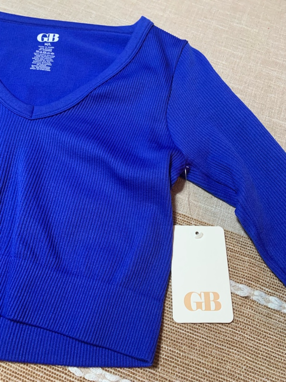 Gianni Bini Blue Ribbed V-Neck Long Sleeve Top